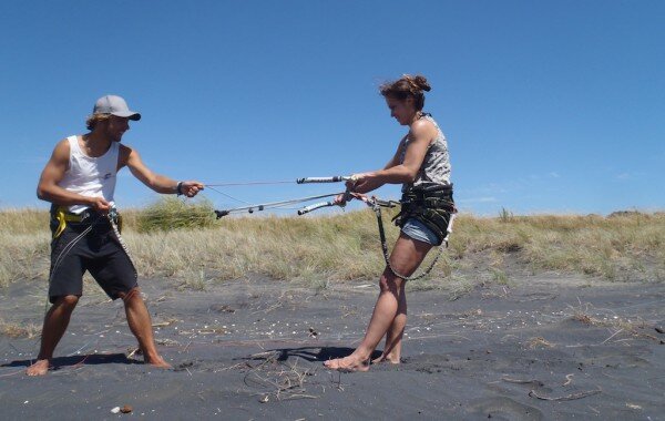 Take the first steps to Kiteboarding