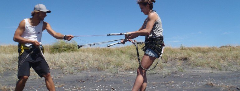 Take the first steps to Kiteboarding